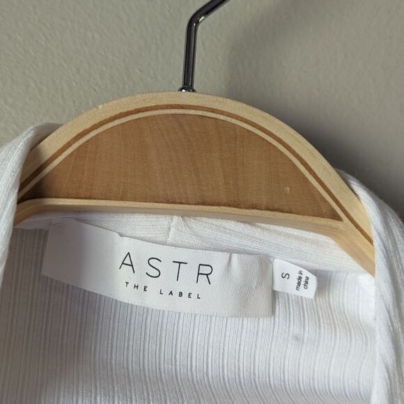 ASTR 90s Ribbed White Cutout Bodysuit Women's Size Small NWOT - Picture 10 of 14